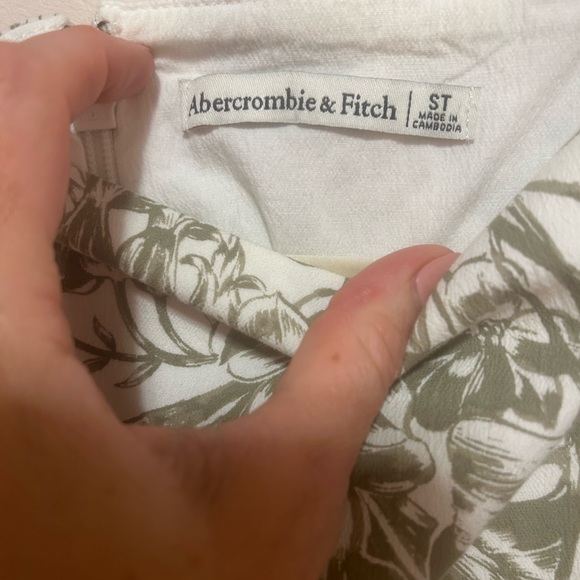 Abercrombie Stretch Sateen Mini Dress w Cutouts - Size Small TALL - Picture 8 of 9